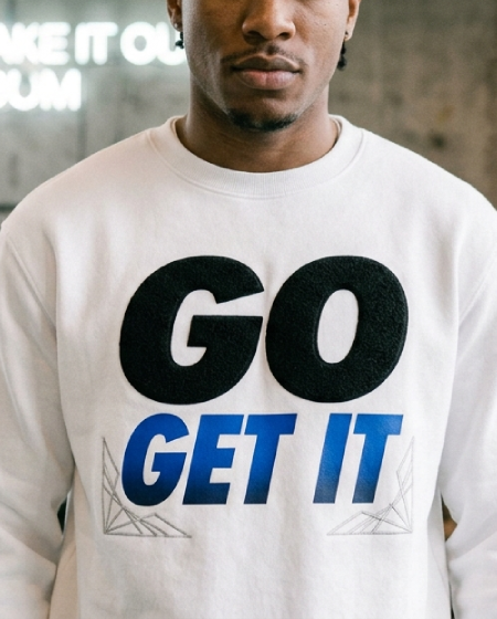 sweatshirt white